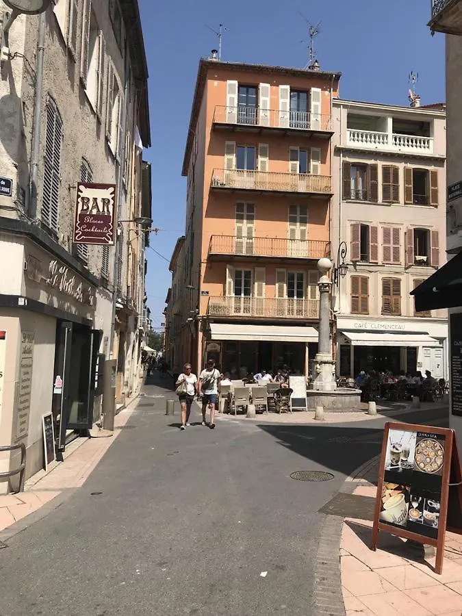 Aparthotel Appartement Marineland Sea View Antibes